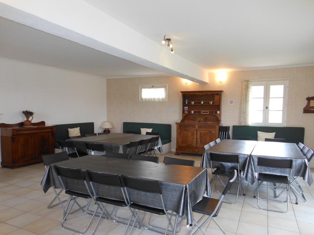 Manoir De La Rousselliere Aparthotel Loches Buitenkant foto