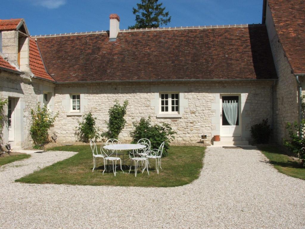 Manoir De La Rousselliere Aparthotel Loches Kamer foto