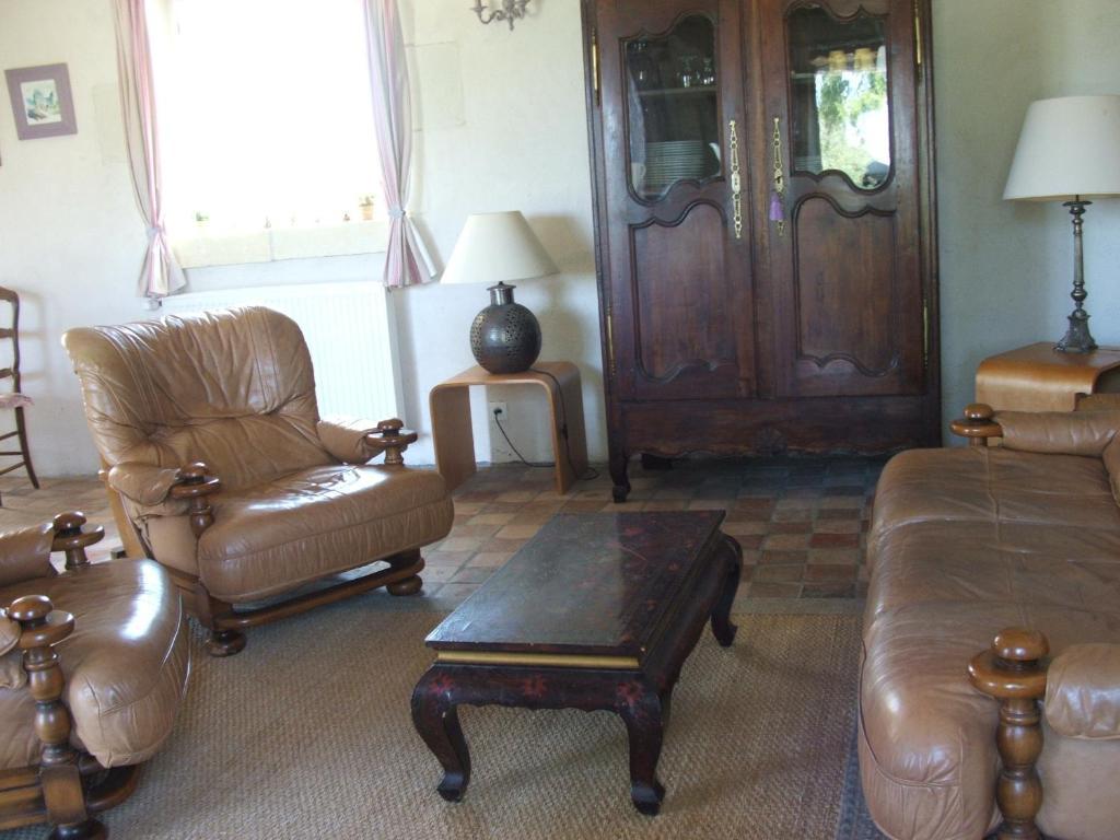 Manoir De La Rousselliere Aparthotel Loches Kamer foto